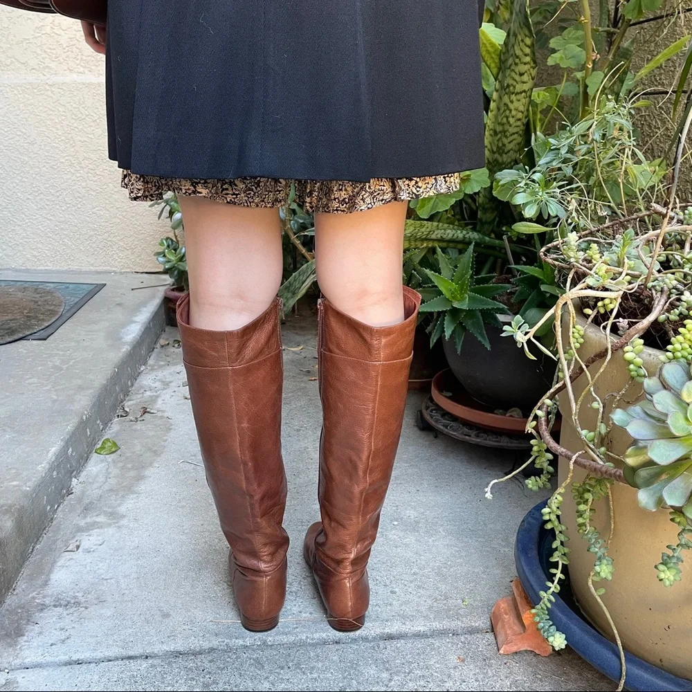 Vintage reddish brown Nine West leather boots